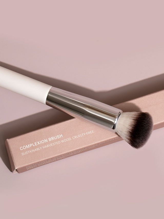 Complexion_Brush_20e8af2e-8e31-465c-b7b1-3f46c9894e79.jpg