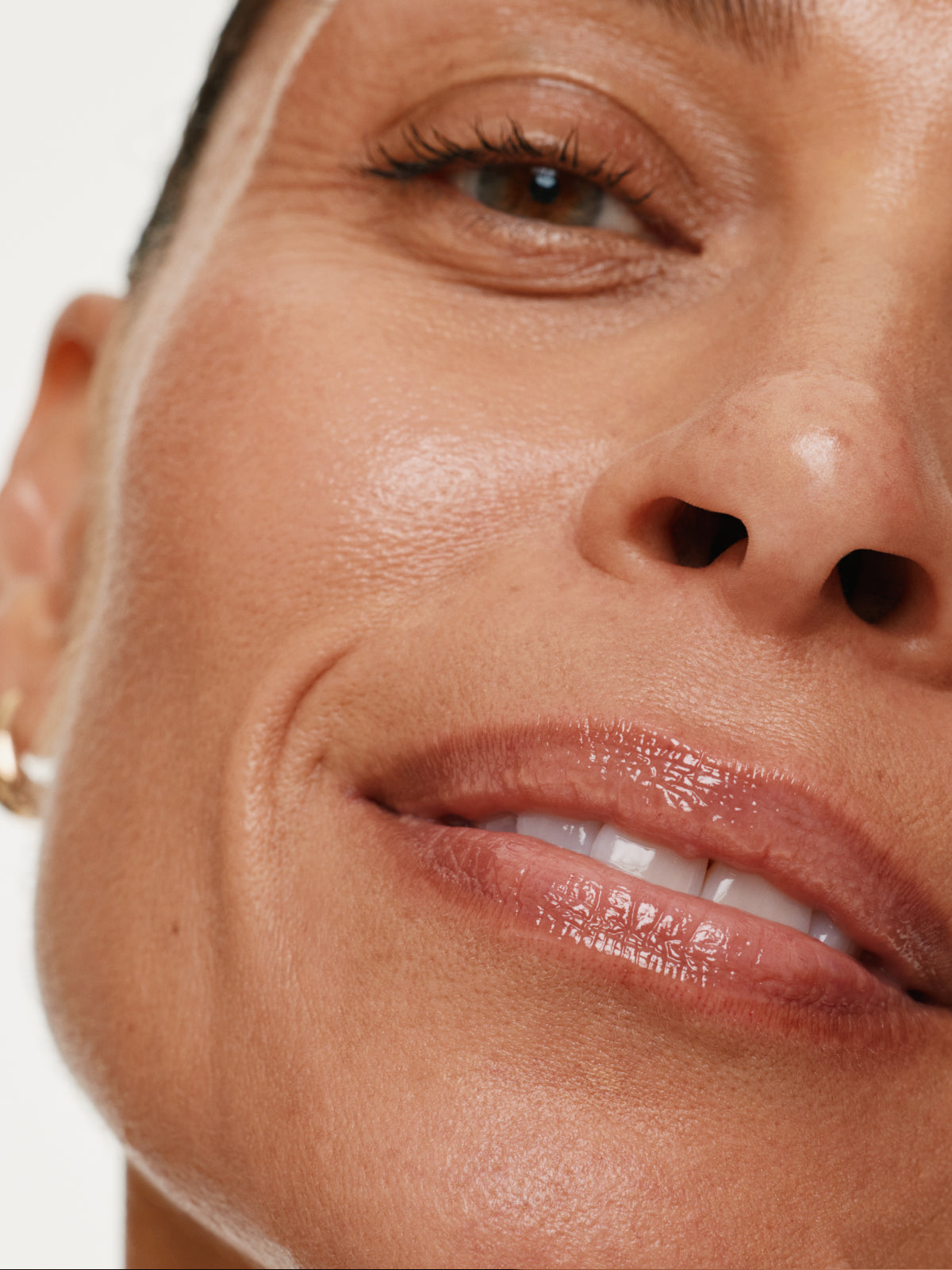 ILIA_Lip_Wrap_Overnight_Mask_02_1200x1600px.jpg